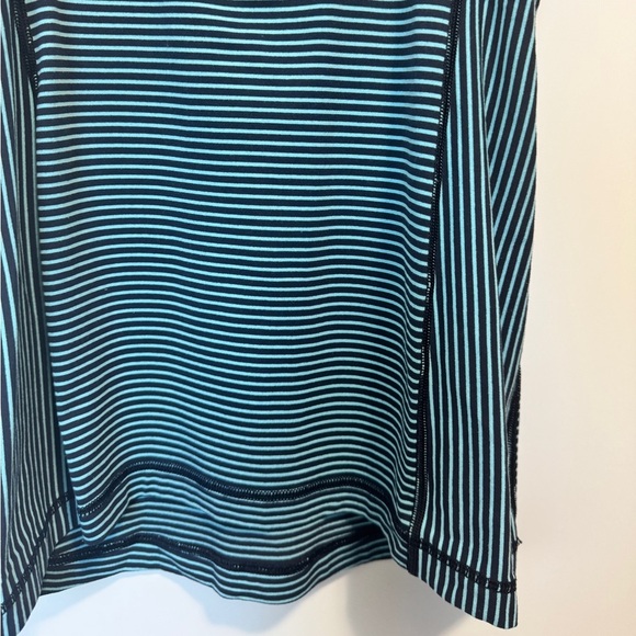 Lululemon Scoop Neck Tank Top - Picture 6 of 8